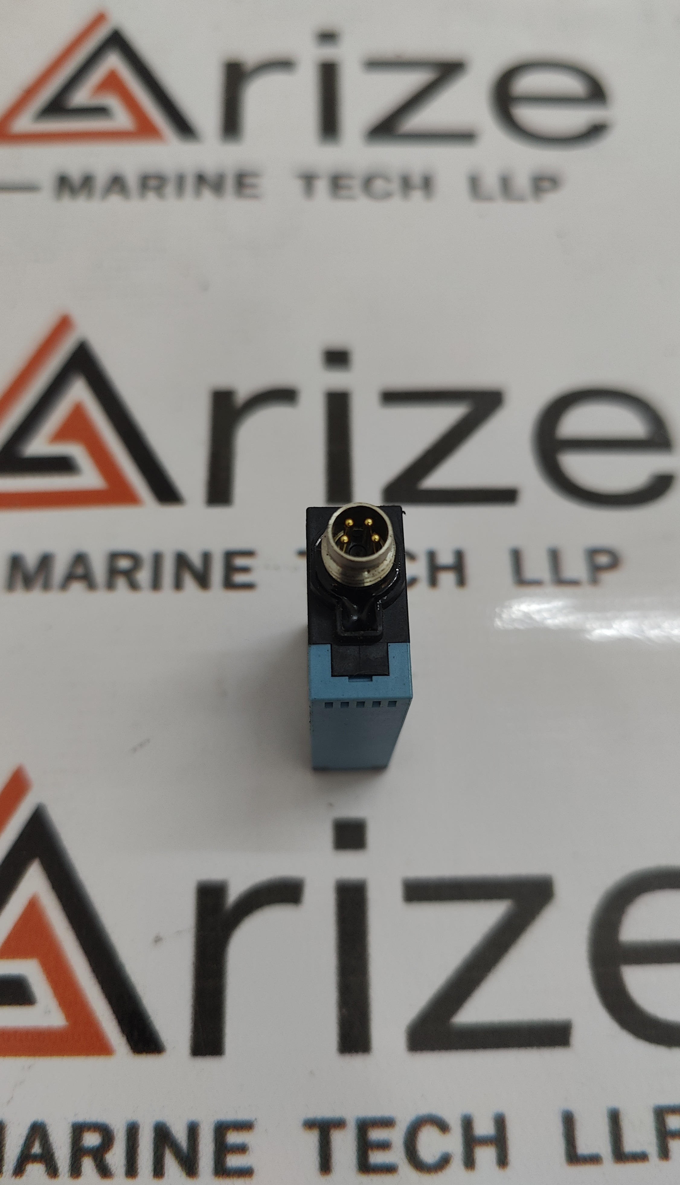 SICK WT160-F410 PHOTOELECTRIC PROXIMITY SENSOR NEW