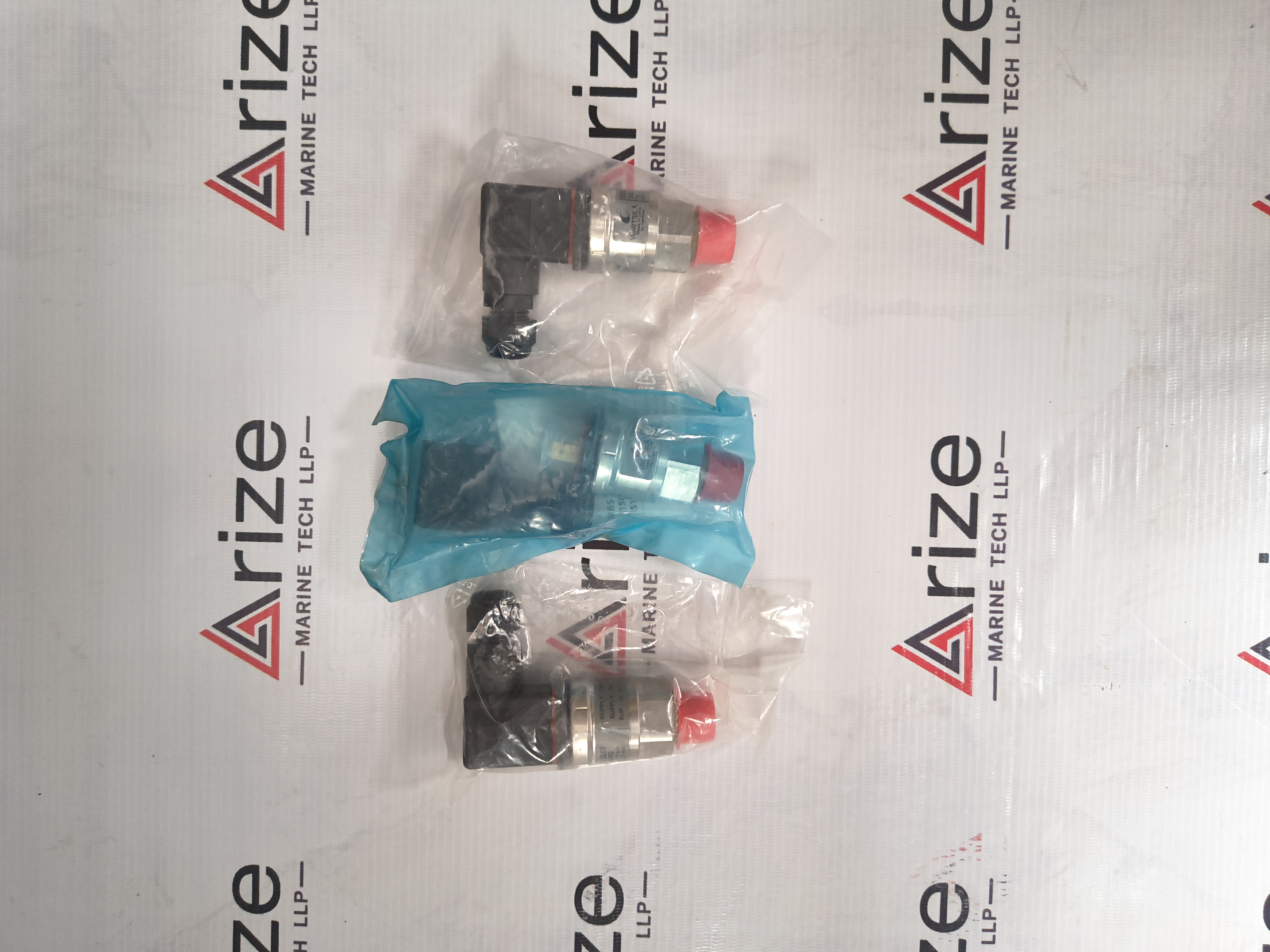 DANFOSS MBS 3350  060G5950 PRESSURE TRANSMITTER FOR WARTSILA NEW