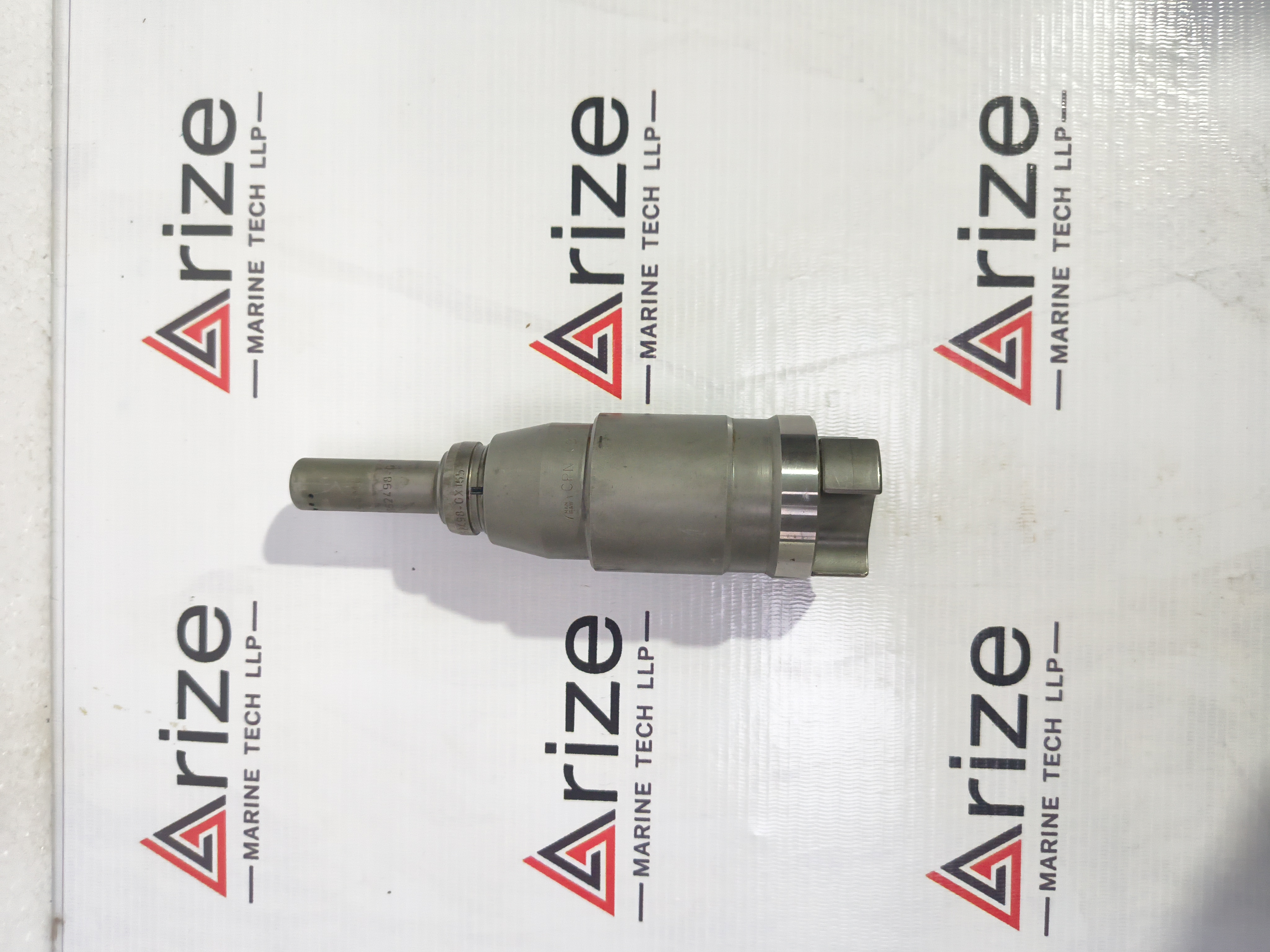 MAN B&W K90MC SPINDLE GUIDE CPN 03-12 WITH ATOMIZER 3062498-0X165 NEW ...