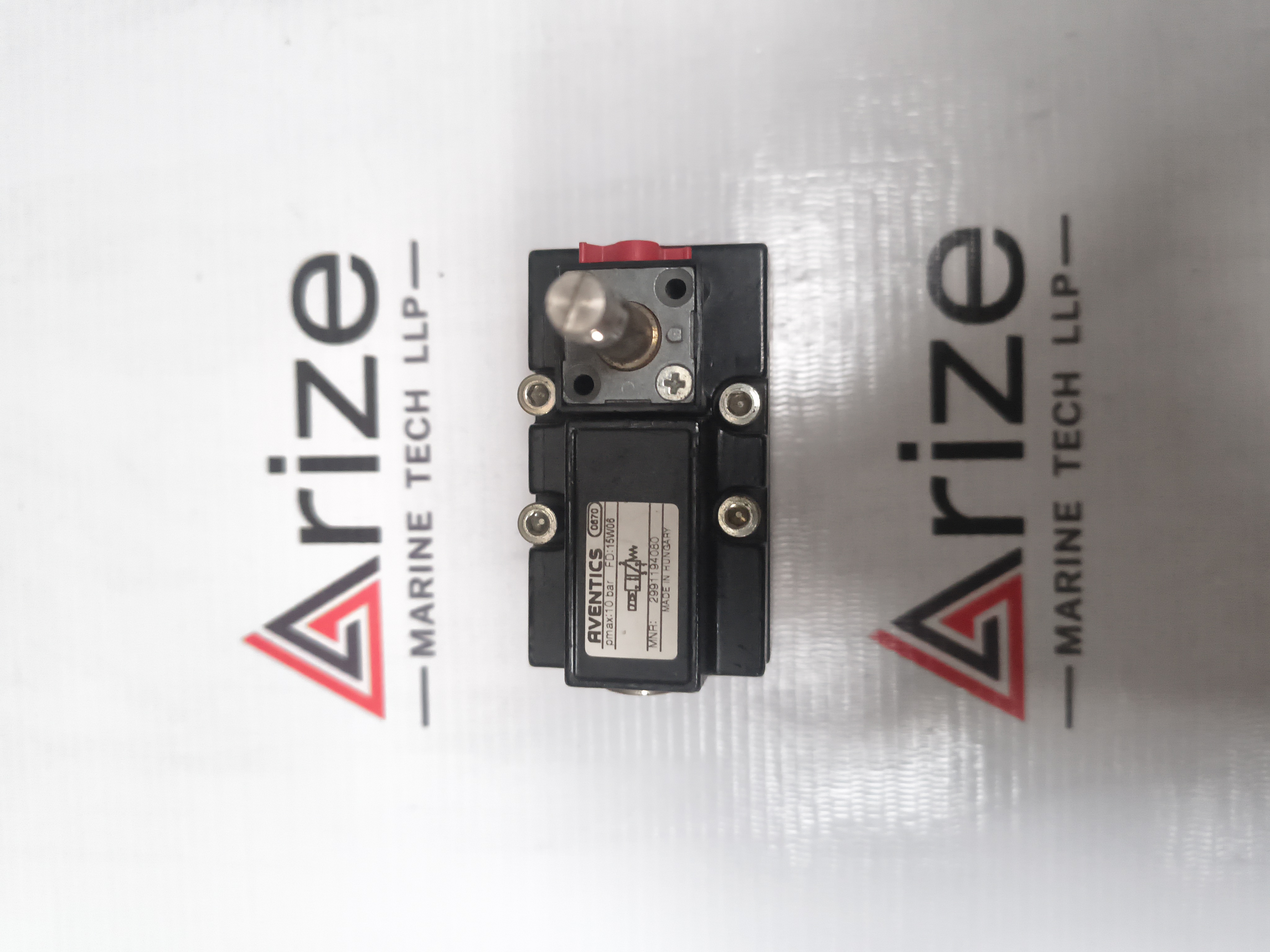 AVENTICS PNEUMATIC DIRECTIONAL CONTROL VALVE 0670