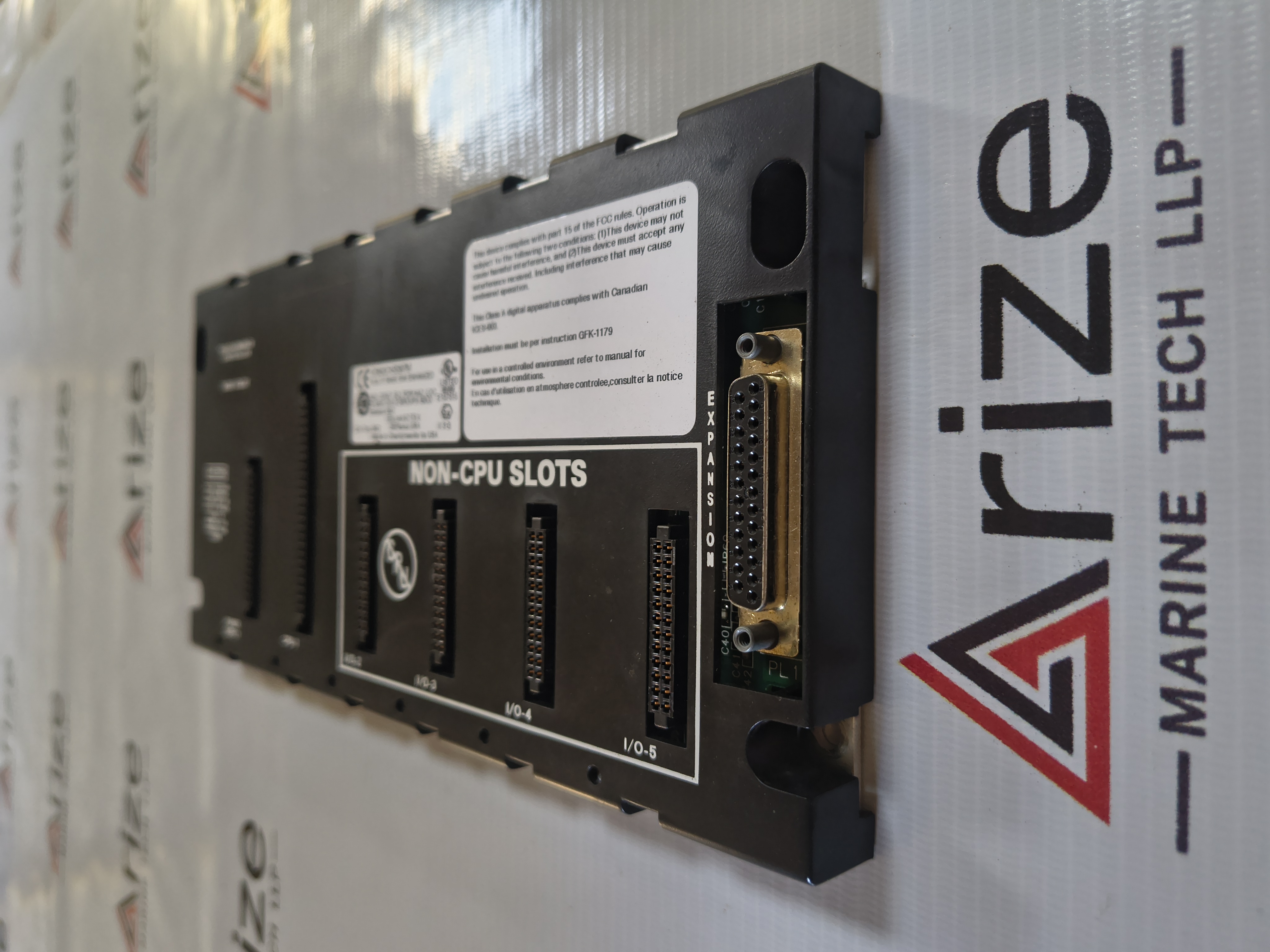 GE FANUC IC693CHS397M 5-SLOT BASE EMI ENHANCED MODULAR CPU BASEPLATE NEW