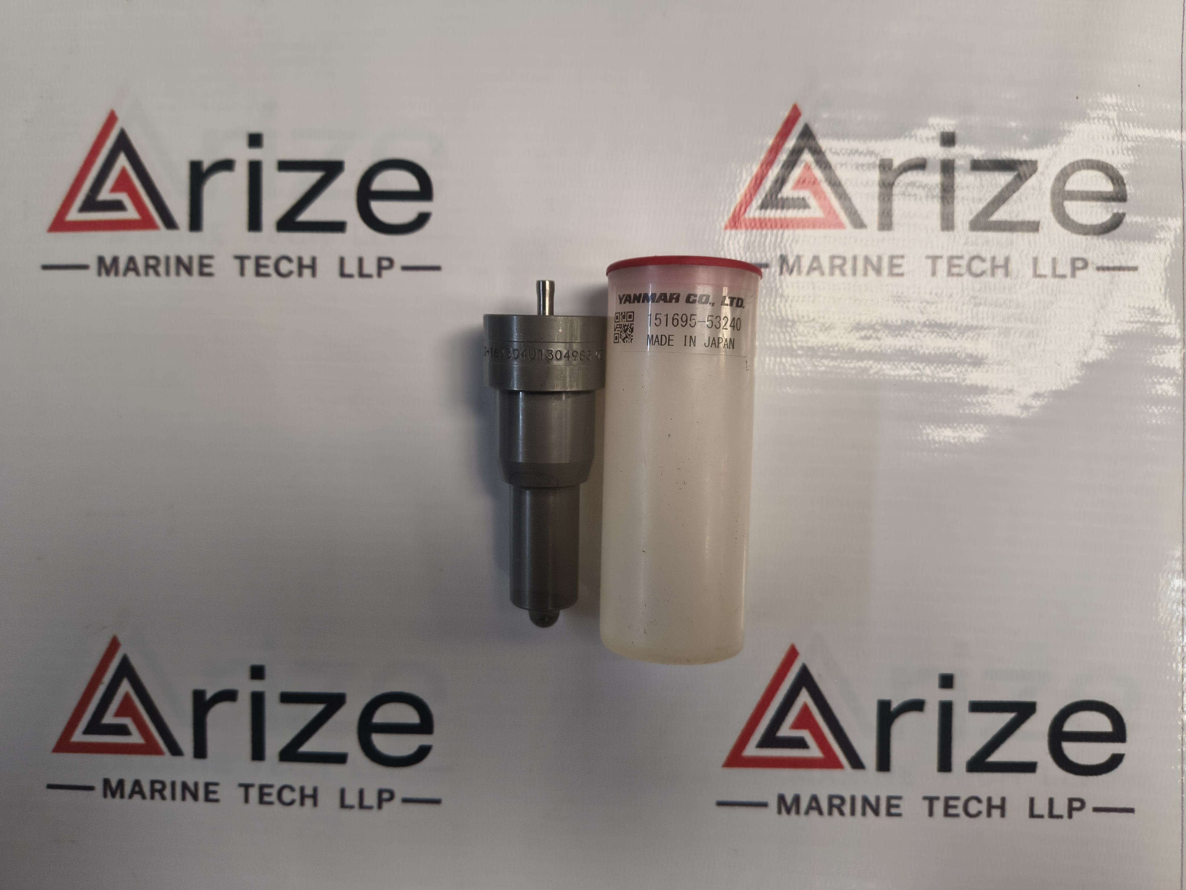 FUEL INJECTOR NOZZLE FOR YANMAR EY26 151695 - 53240 NEW