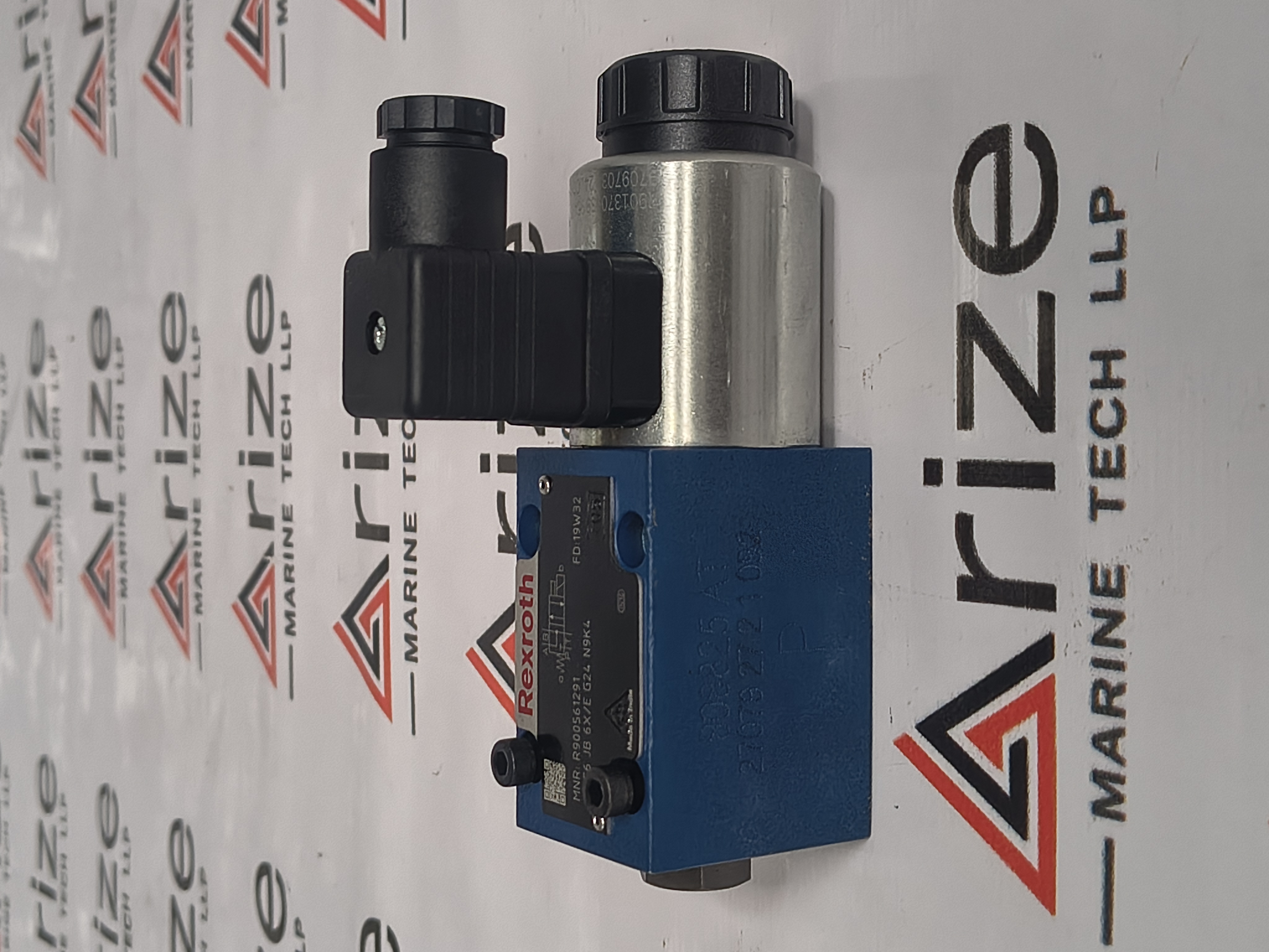 REXROTH R900561291 DIRECTIONAL CONTROL VALVE 4WE6JB6X/EG24N9K4 NEW