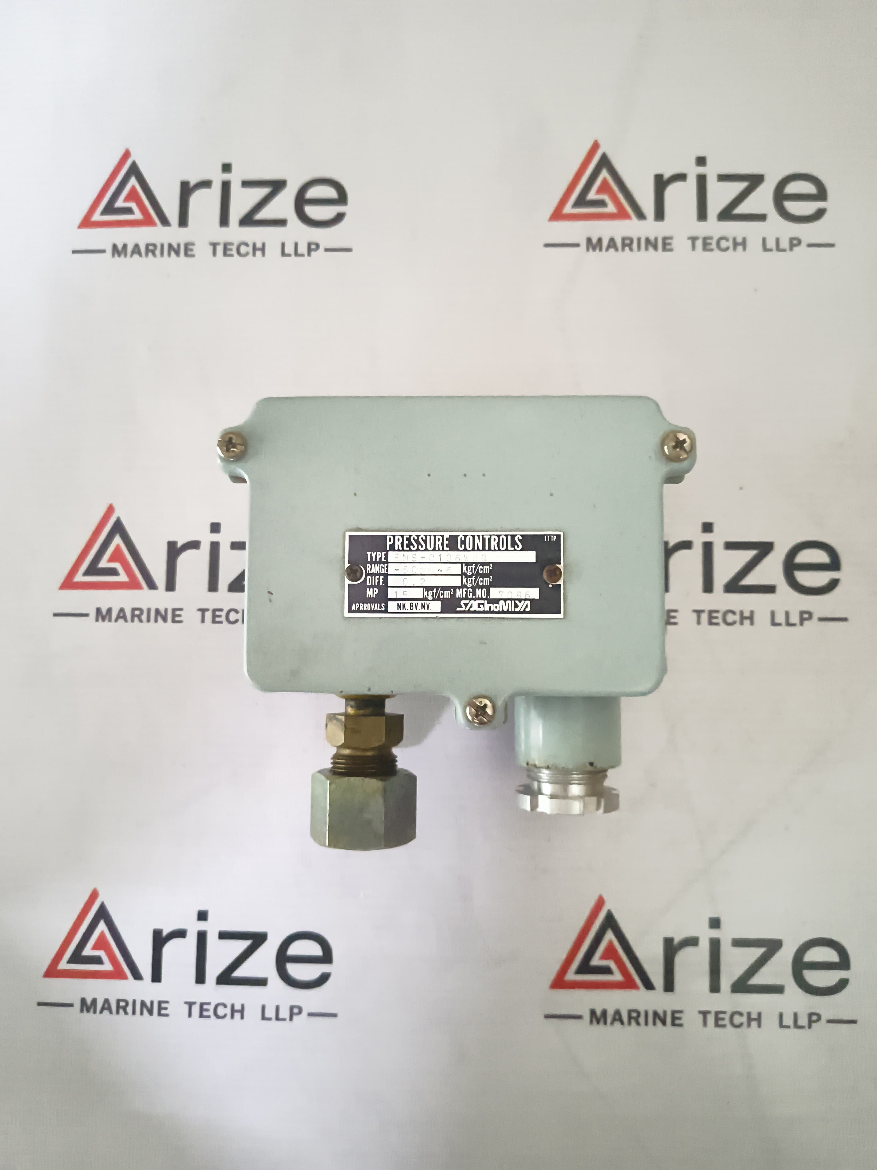 SAGINOMIYA FNS-C106WUQ PRESSURE SWITCH NEW